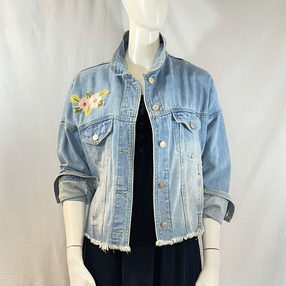 Cropped Denim Jacket With Floral Patches | Forever 21+ - Picture 7 of 7